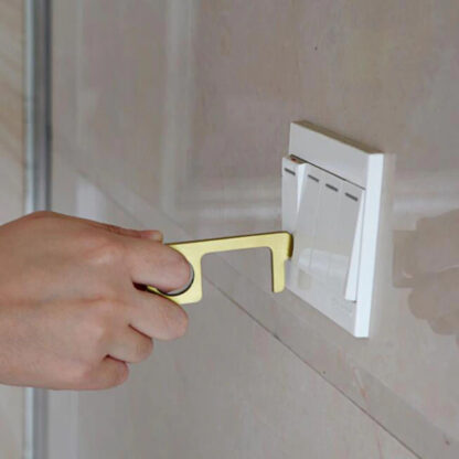 Hygienisk Nyckelring med Dörröppnare - Flera användningsområden